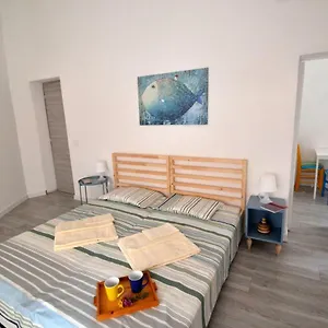 Casa vacanze Casa Degli Avi,da Zio Nino Nel Borgo Marinaro, Pozzallo